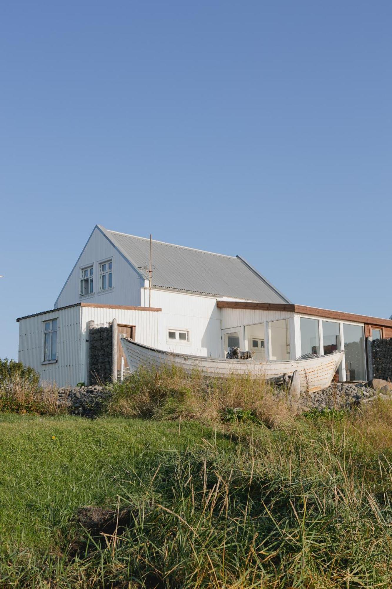 Guesthouse Lyngholt Þórshöfn Buitenkant foto